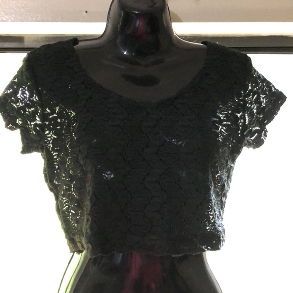 Vintage crochet crop 🖤 - Picture 3 of 8